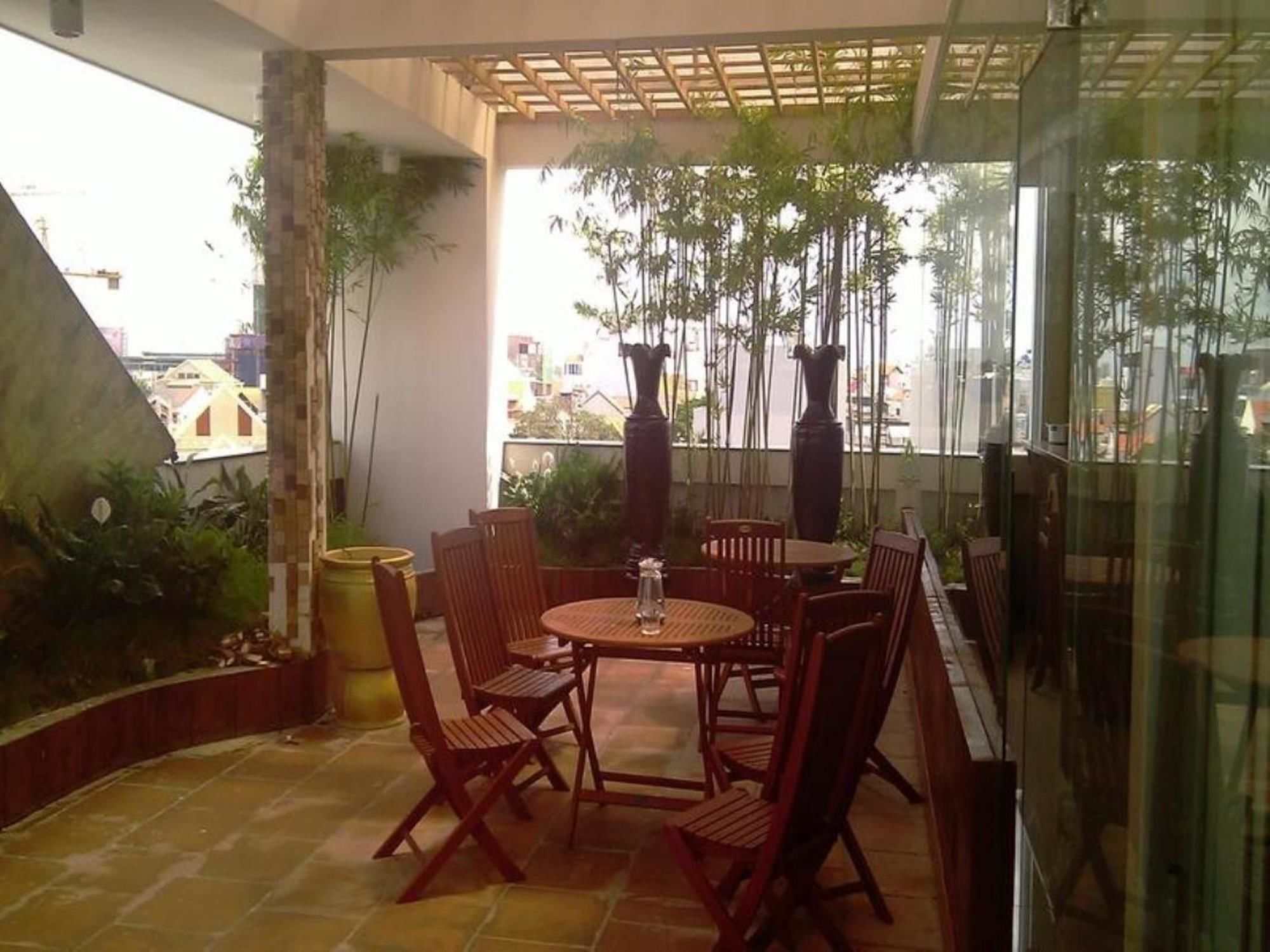 Sunflowers Hotel Airport Ho Si Minh-város Kültér fotó